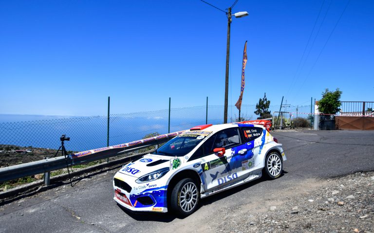33º Rallye Internacional bp Villa de Adeje Tenerife Trofeo CICAR: Cruz y Mujica continúan al frente de la clasificación