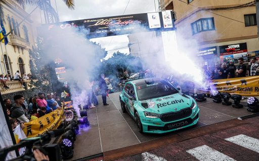 Banderazo de salida al 35º Rallye Internacional Villa de Adeje Tenerife Trofeo Cicar